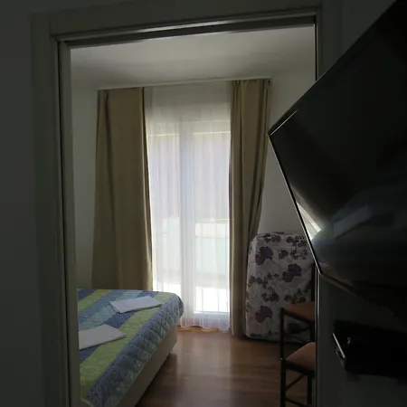 Holidays 4 Apartment *